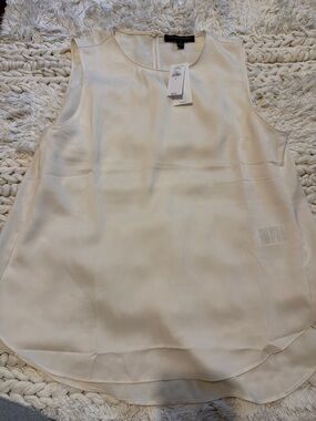 Banana Republic Cream Sleeveless Shell Top